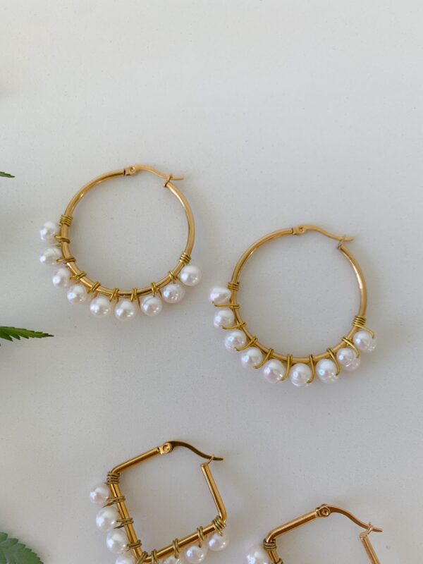 Jasmine Freshwater Pearl Earrings - Image 6