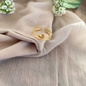 Dainty Everyday Heart Ring