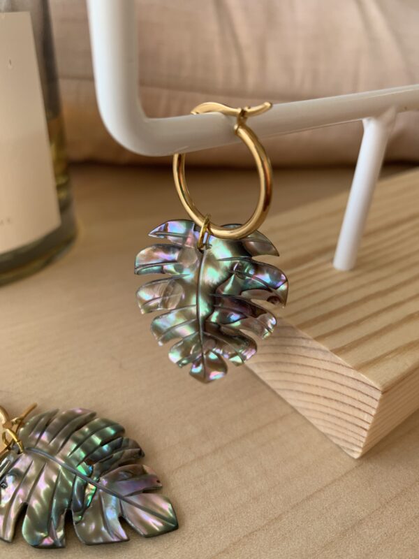 Clarissa Monstera Leaf Earrings - Image 4