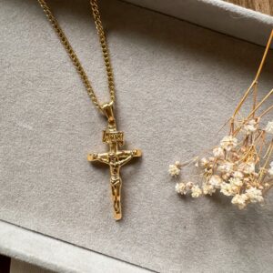 Unisex Cross Pendant Necklace