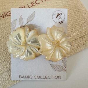 Mother of Pearl Flower Studs (White)