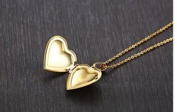 Floral Heart Locket - Image 2